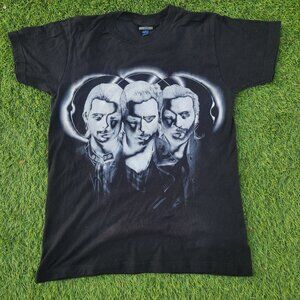 2013 Swedish House Mafia tee.